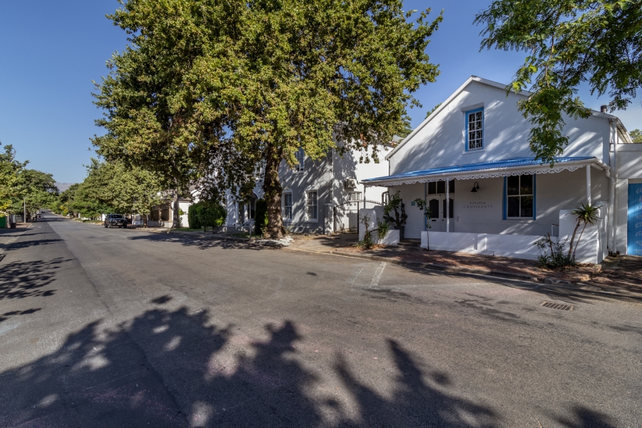 1 Bedroom Property for Sale in Wellington Central Western Cape
